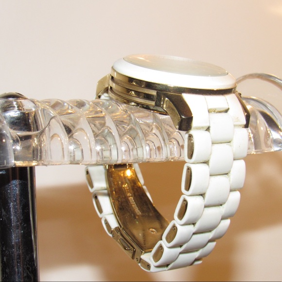 Michael Kors MK 5145 Classic Womens Watch - Picture 2 of 4